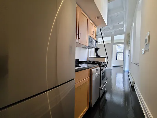 Rented by Julien Aractingi, LREB | media 10