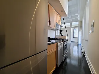 Rented by Julien Aractingi, LREB