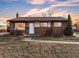 34551 Hiveley St, Westland, MI 48186