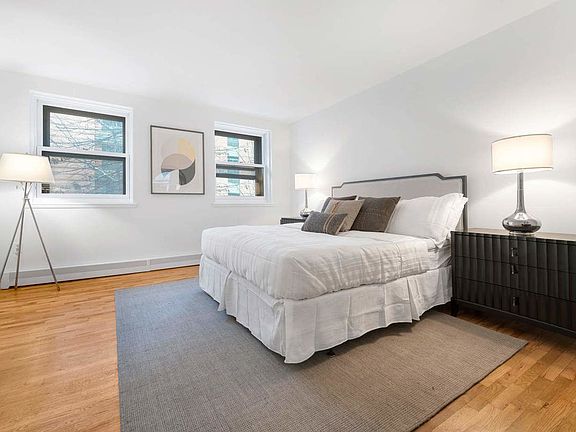 3rd image of 454 W 46th St APT 2DN