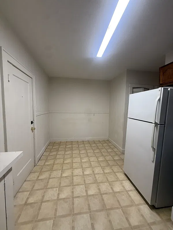 1 bed, 1.0 bath, $1,200 — Photo 3