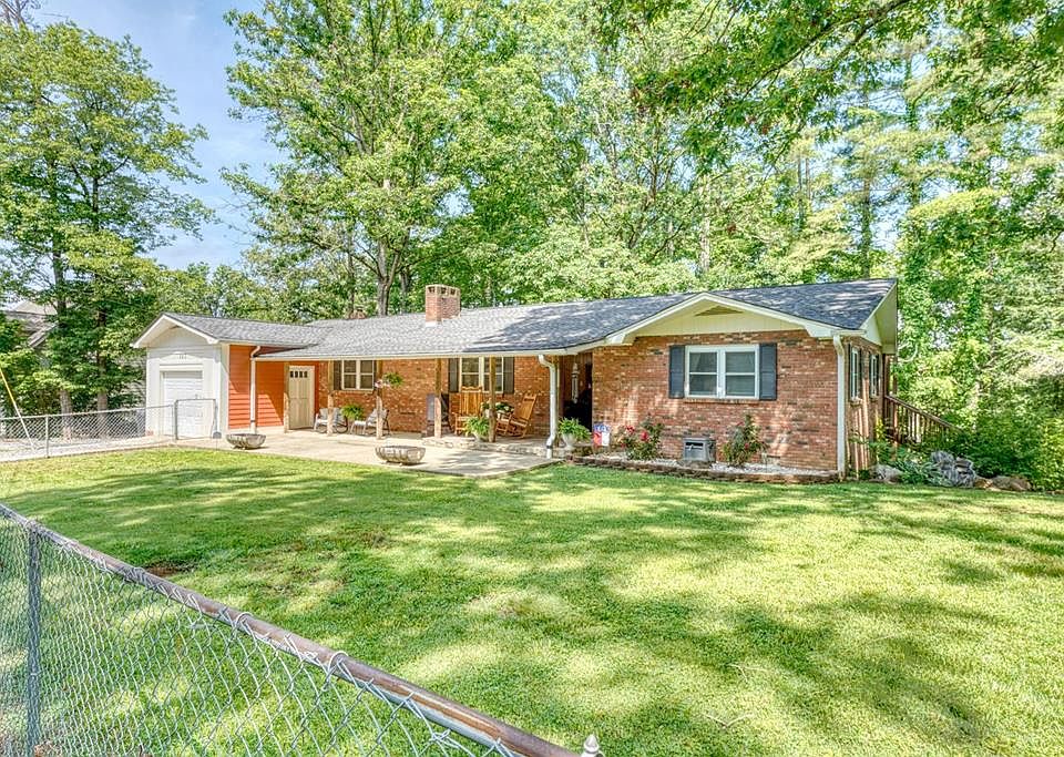 1st image of 383 Sunrise St
