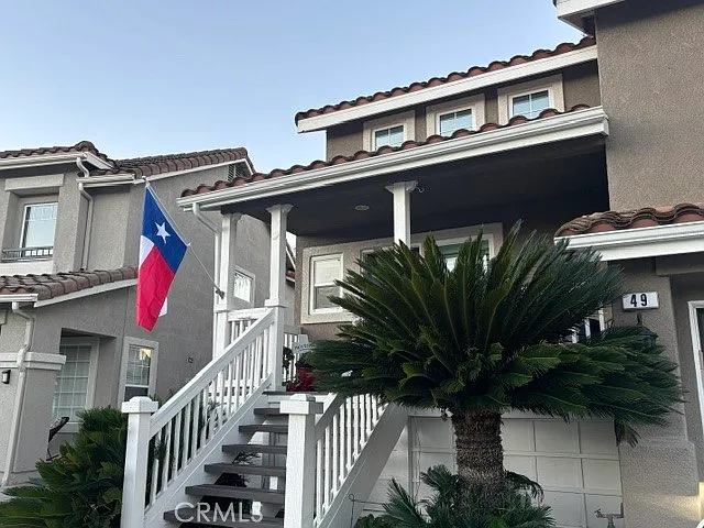 49 Calle Verano — Photo 1