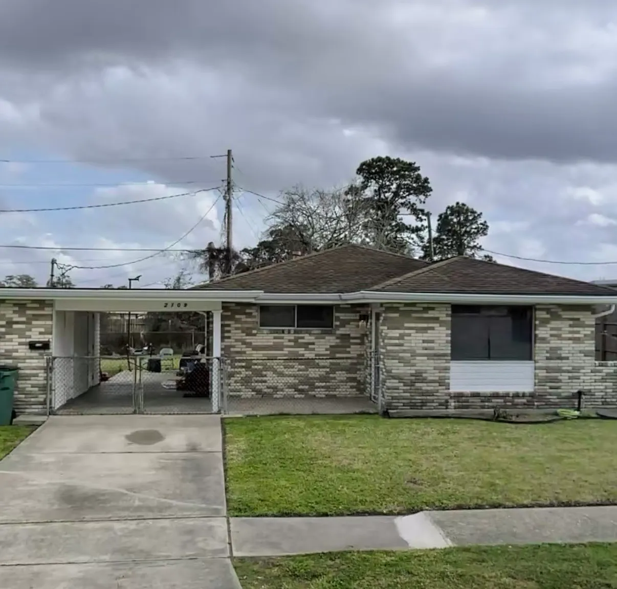 3 bed, 1.5 bath, 1014 sqft, $1,500 — Photo 1