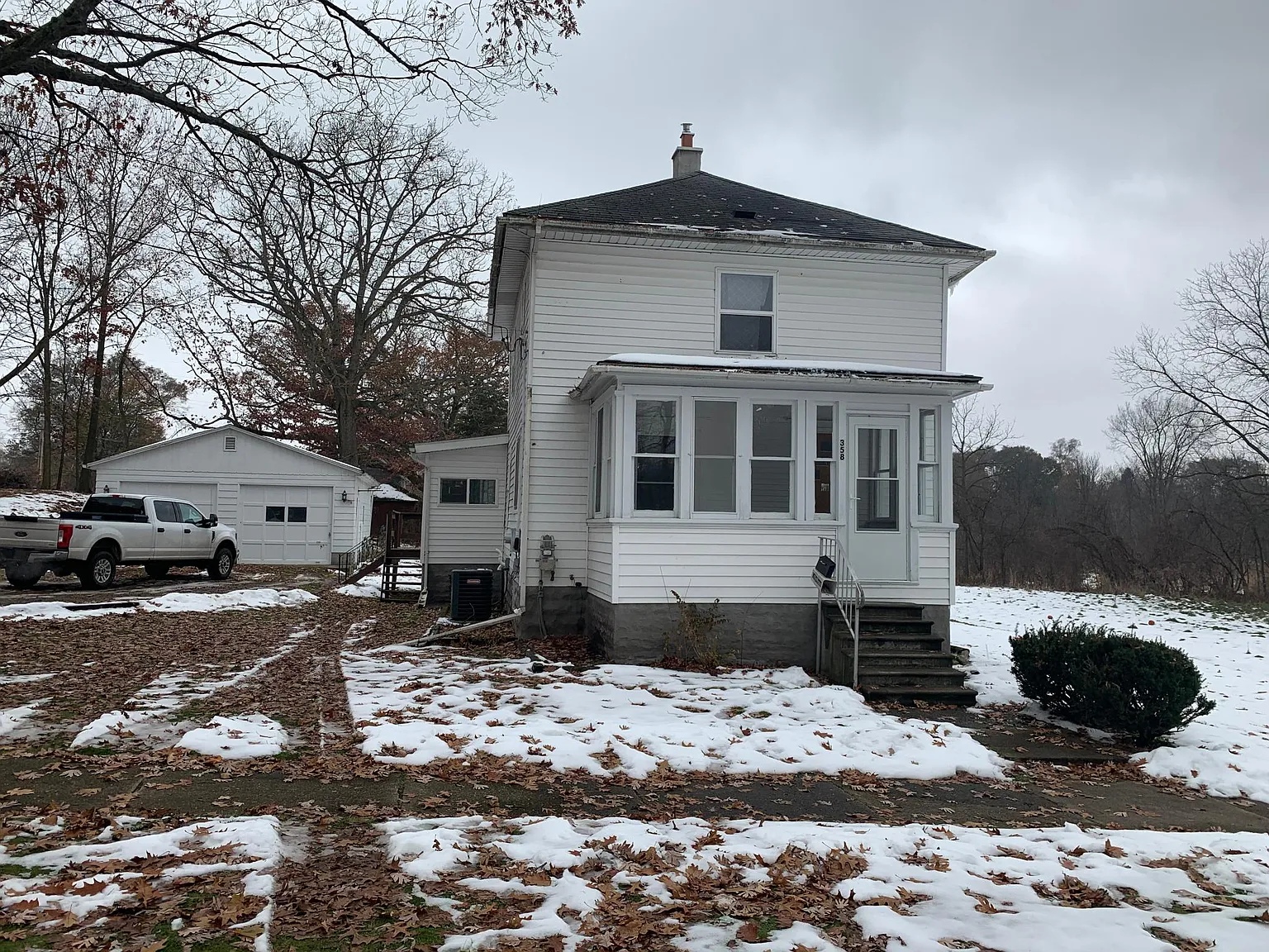 358 N Forbes St photo 1
