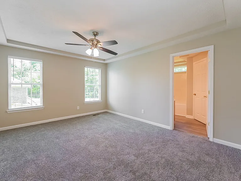 704 Parrish Point — Photo 10