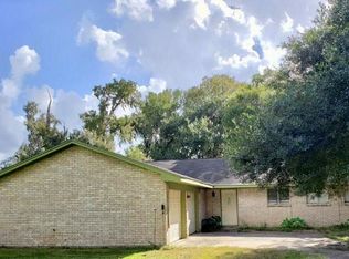 242 Fawn Trl, Lake Jackson, TX 77566