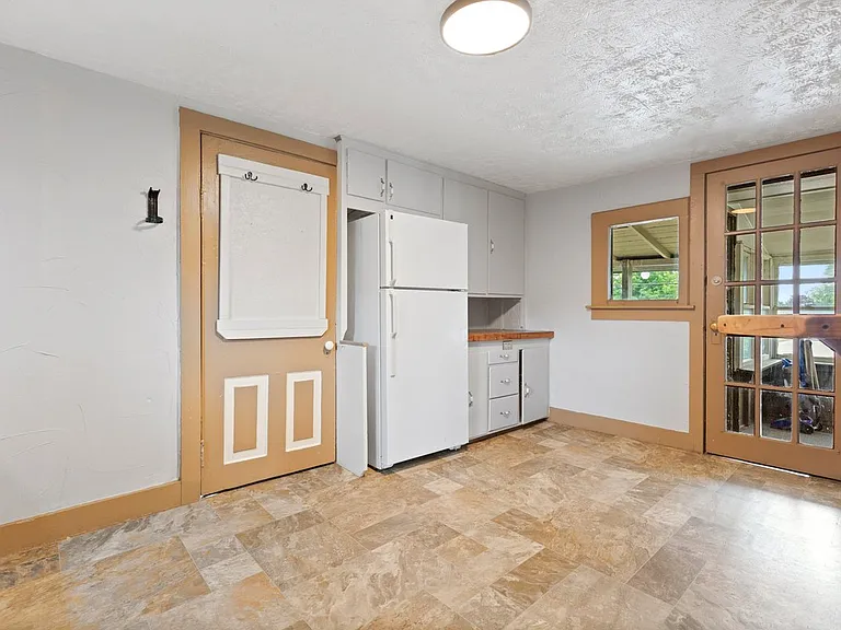 523 N Michigan Ave #2 — Photo 4