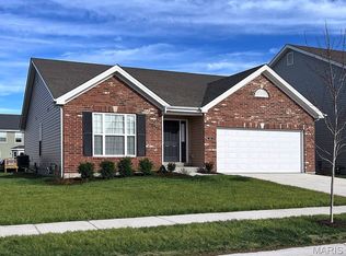 2 Aspen Ii At Elm Crossing St, Saint Charles, MO 63301