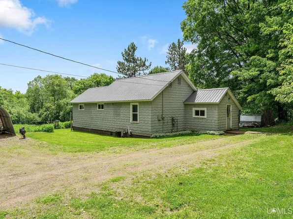 395 Co Rd, Ishpeming, MI 49849