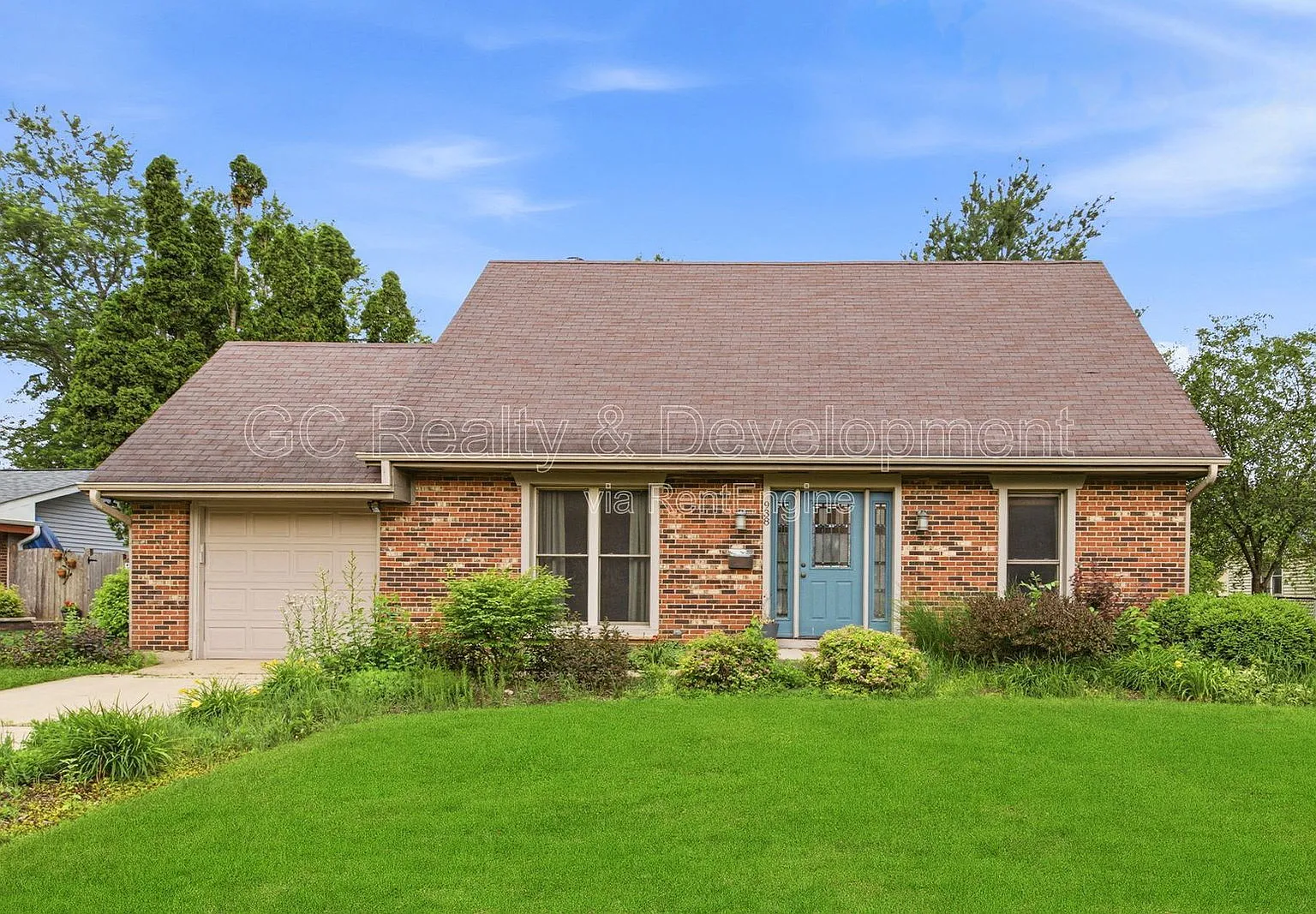 4 bed, 2.0 bath, 1683 sqft, $2,850 — Photo 1
