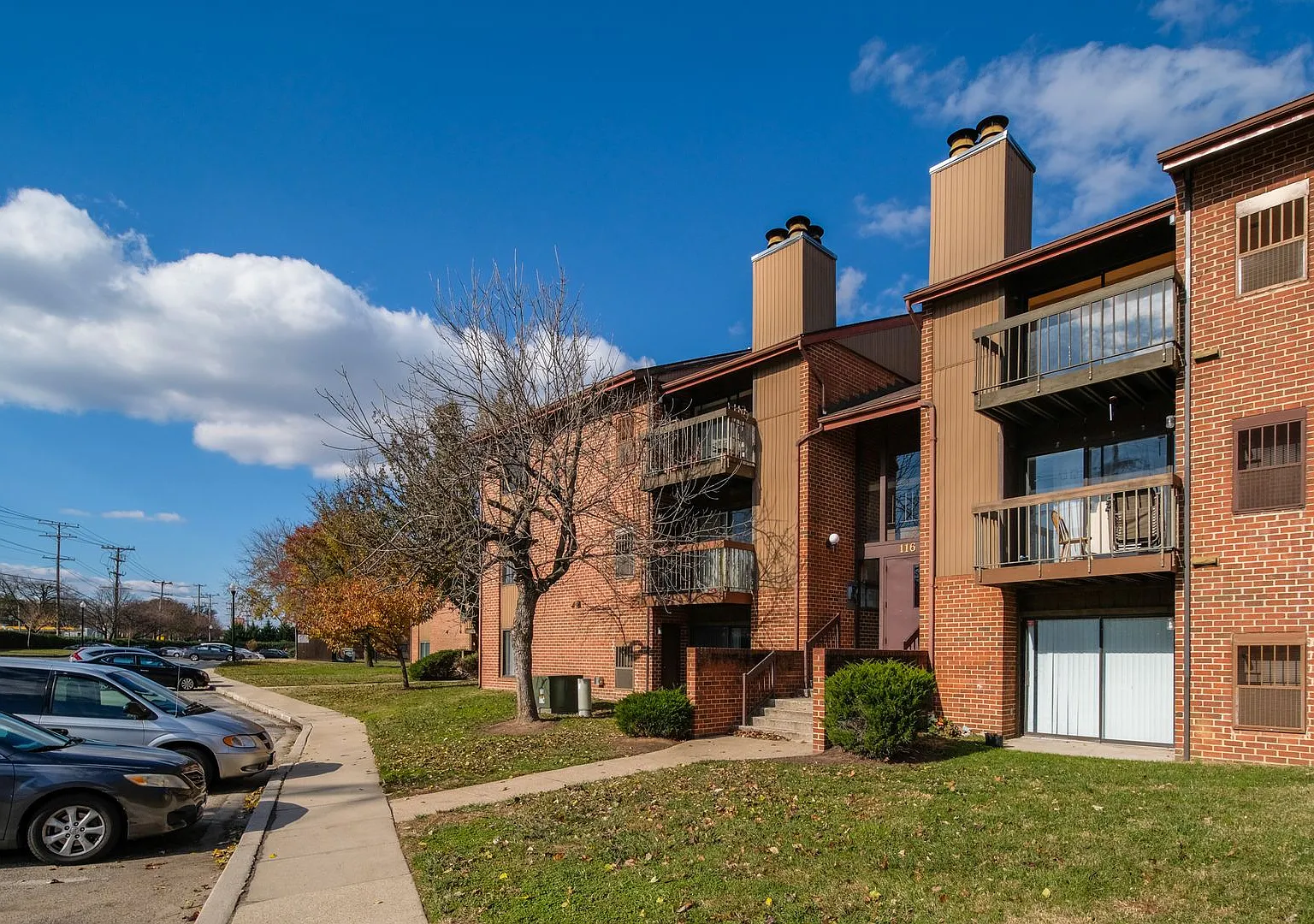 Top floor condo available Soon in Sun Valley! — Photo 1
