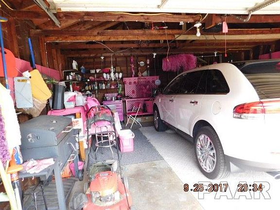 4th image of 3011 W Garden St