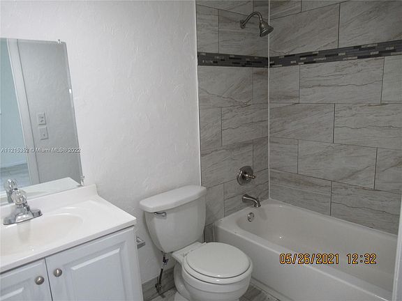 3rd image of 8100 Sunrise Lakes Blvd APT 312