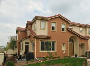 10082 Bluffmont Ln, Lone Tree, CO 80124