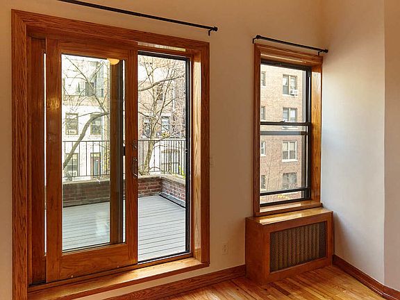 2nd image of 319 W 76th St #9