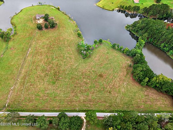 3rd image of El Shaddai Rd Lot 2