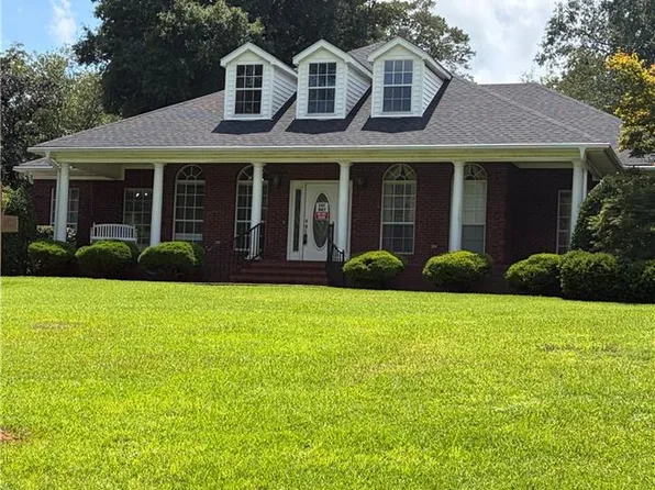 5705 Foxfire Rd, Mobile, AL 36618