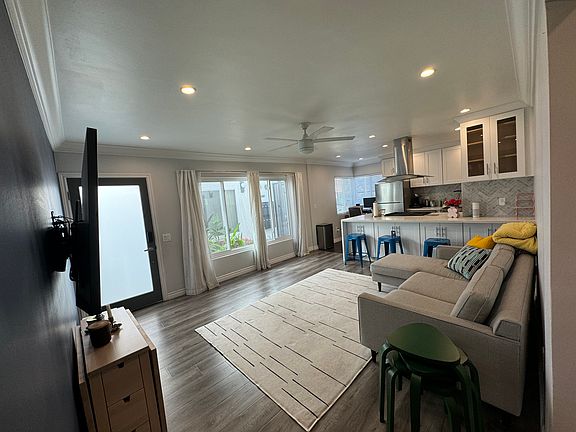5th image of 912 6th St Unit 1