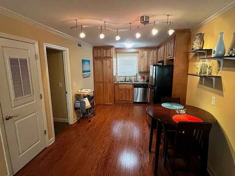 315 E Magnolia Ave #132 — Photo 4