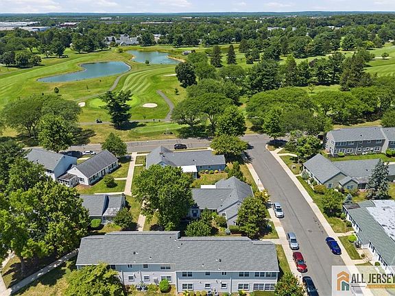 4th image of 271 Old Nassau Rd #0