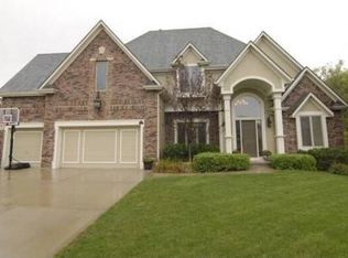 10226 N Avalon Ave, Kansas City, MO 64154