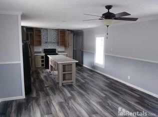 365 Malibu Dr, Fayetteville, GA 30214