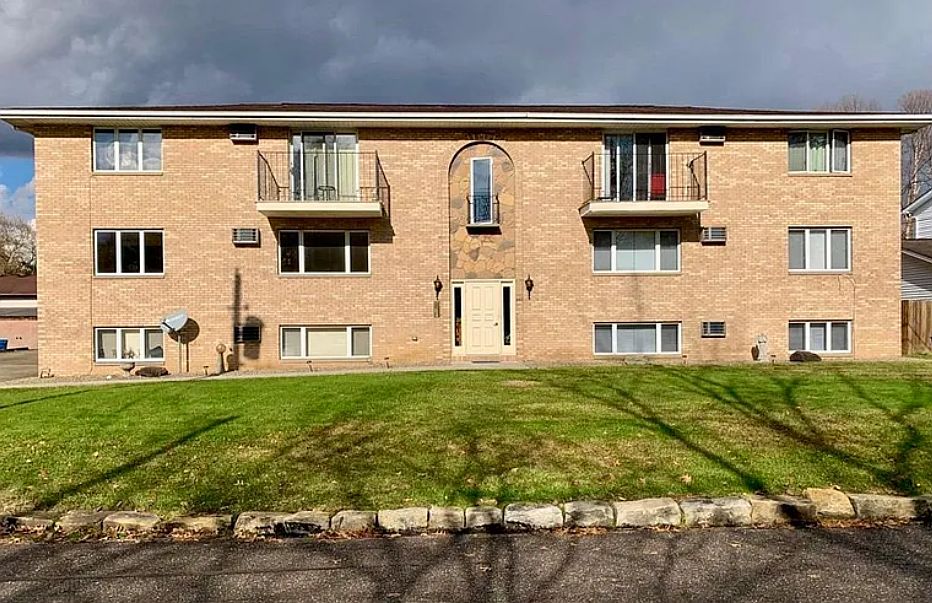1st image of 860 Moyer Ave APT 6