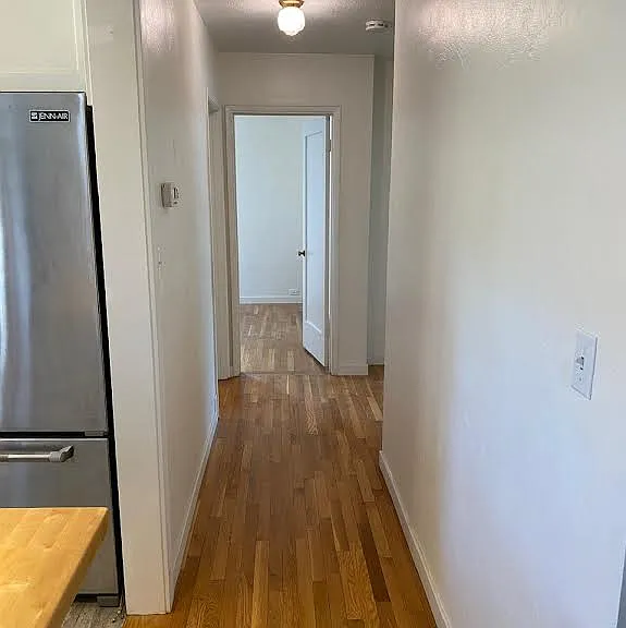 1042 Winchester Ave — Photo 10