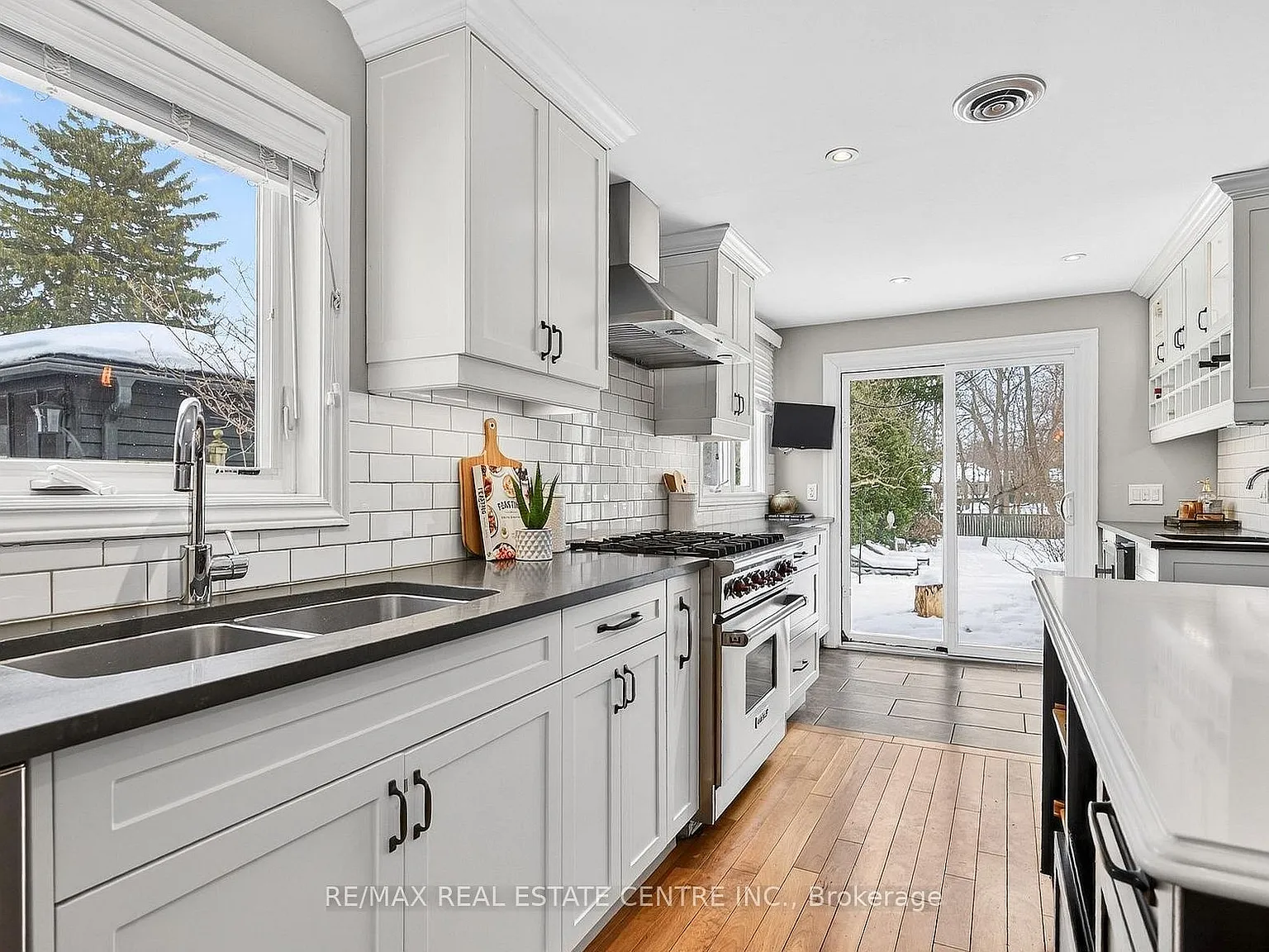 4 bed, $6,399 — Photo 3
