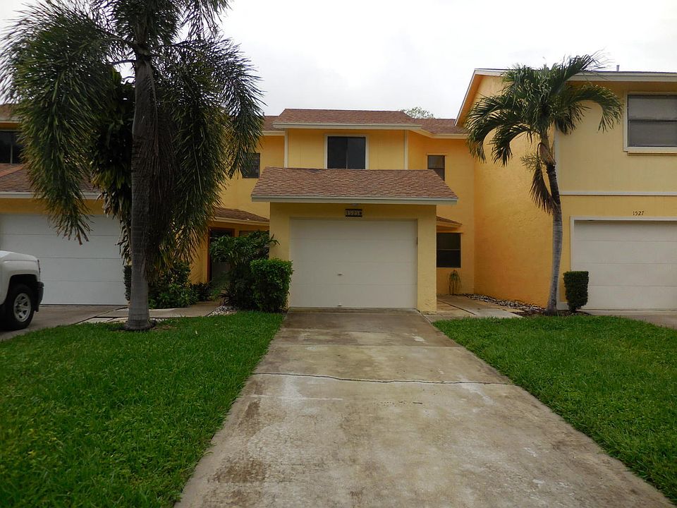 1st image of 1525 Woodbridge Lakes Circle