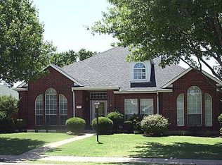 8402 Meadowview St, Rowlett, TX 75088