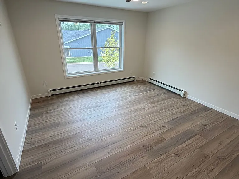 2102 Cottage Hill Cir — Photo 10