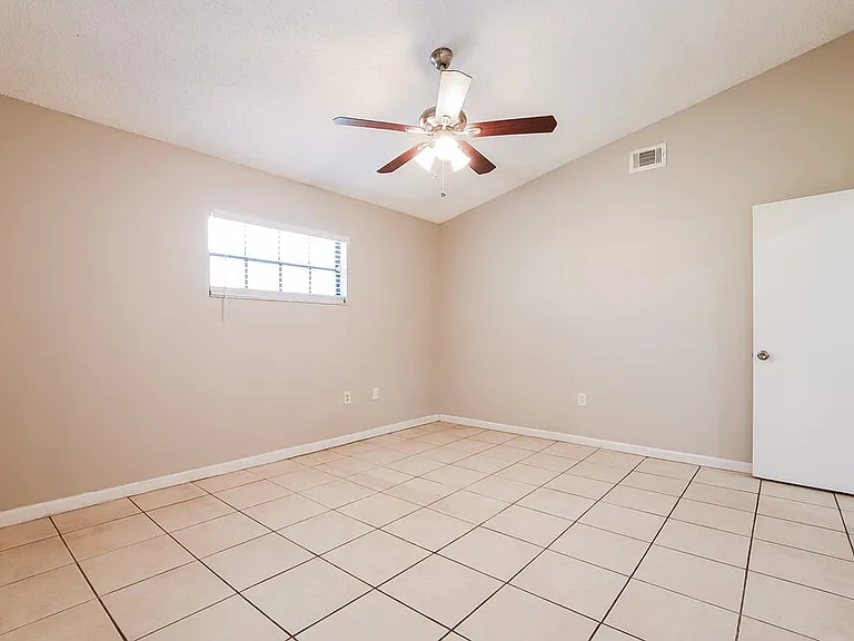 1629 Sunburst Way — Photo 11