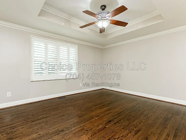1174 Robinhood Cir — Photo 14