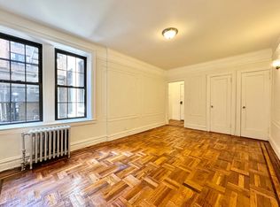 26-80 30th St #1A, Astoria, NY 11102