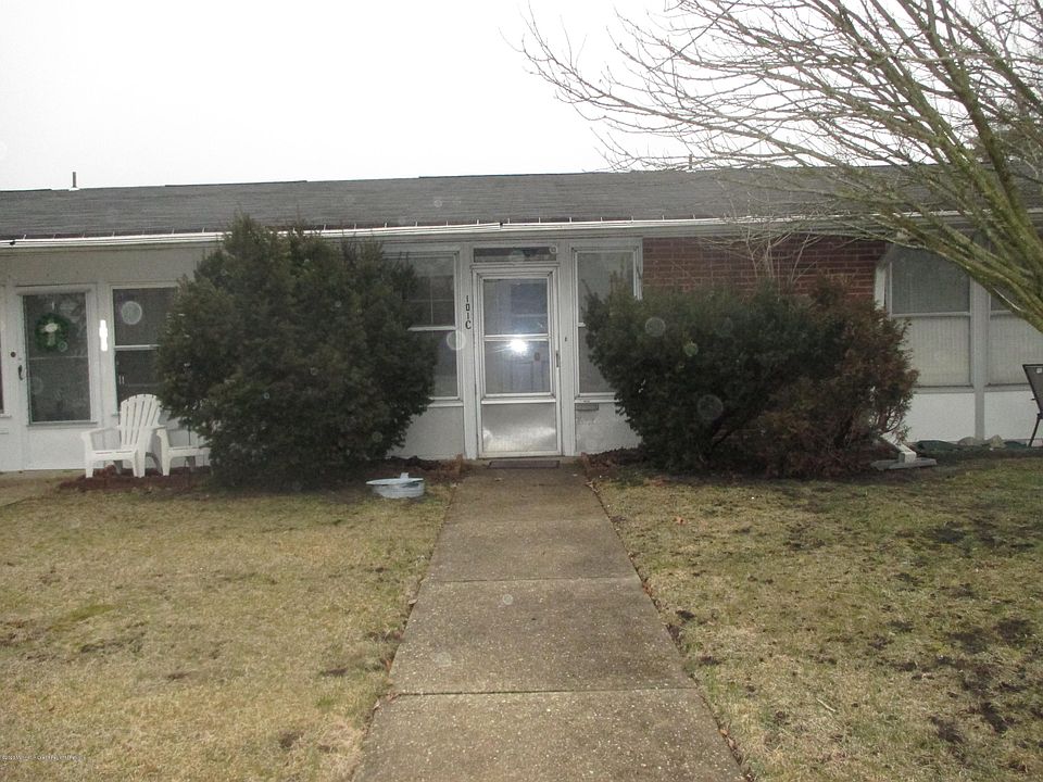 1st image of 101C Edinburgh Ln