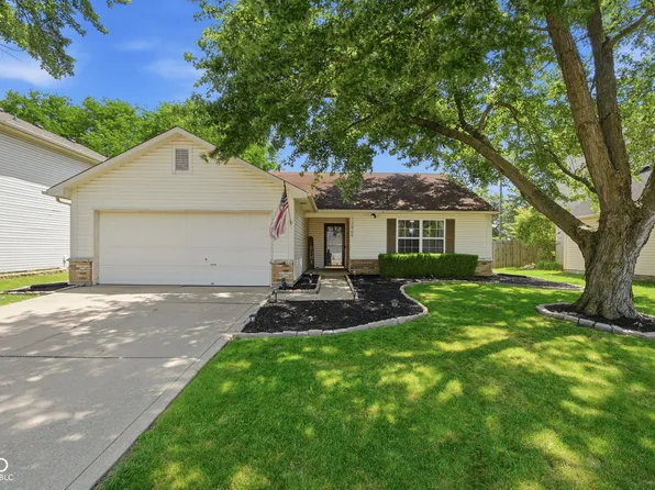 12869 Longleaf Ln, Fishers, IN 46038