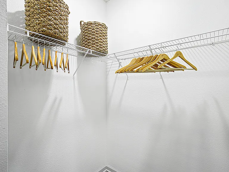 Halston McDonough — Photo 10