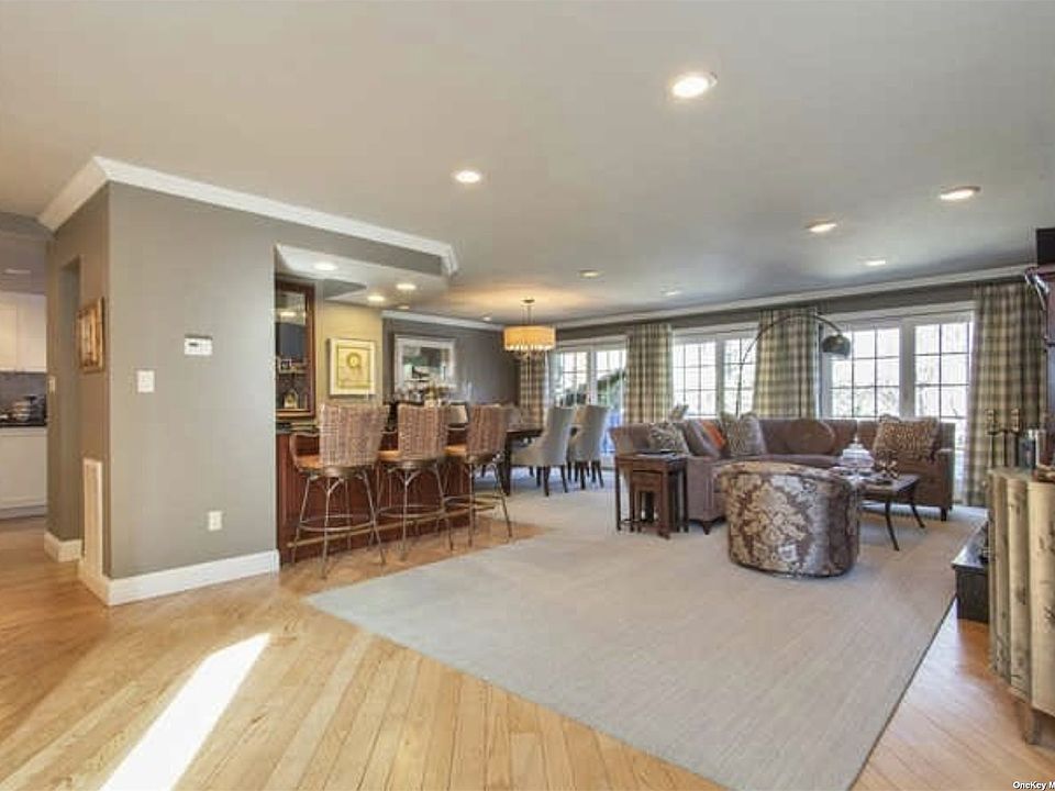 126 Country Club Dr 126, Jericho, NY 11753 Zillow