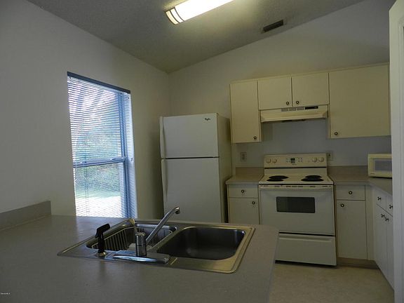 3rd image of 1174 Moon St SE