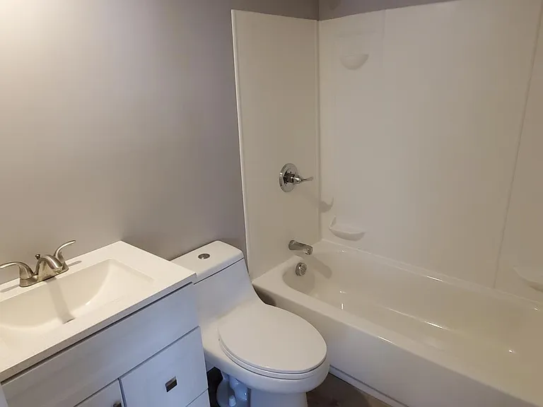 70 N Main St #1-L — Photo 15