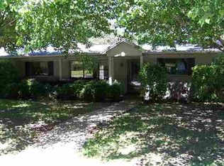 2002 Clubview Dr, Tyler, TX 75701