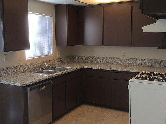 3rd image of 1732 E Fairfield Ct APT 1