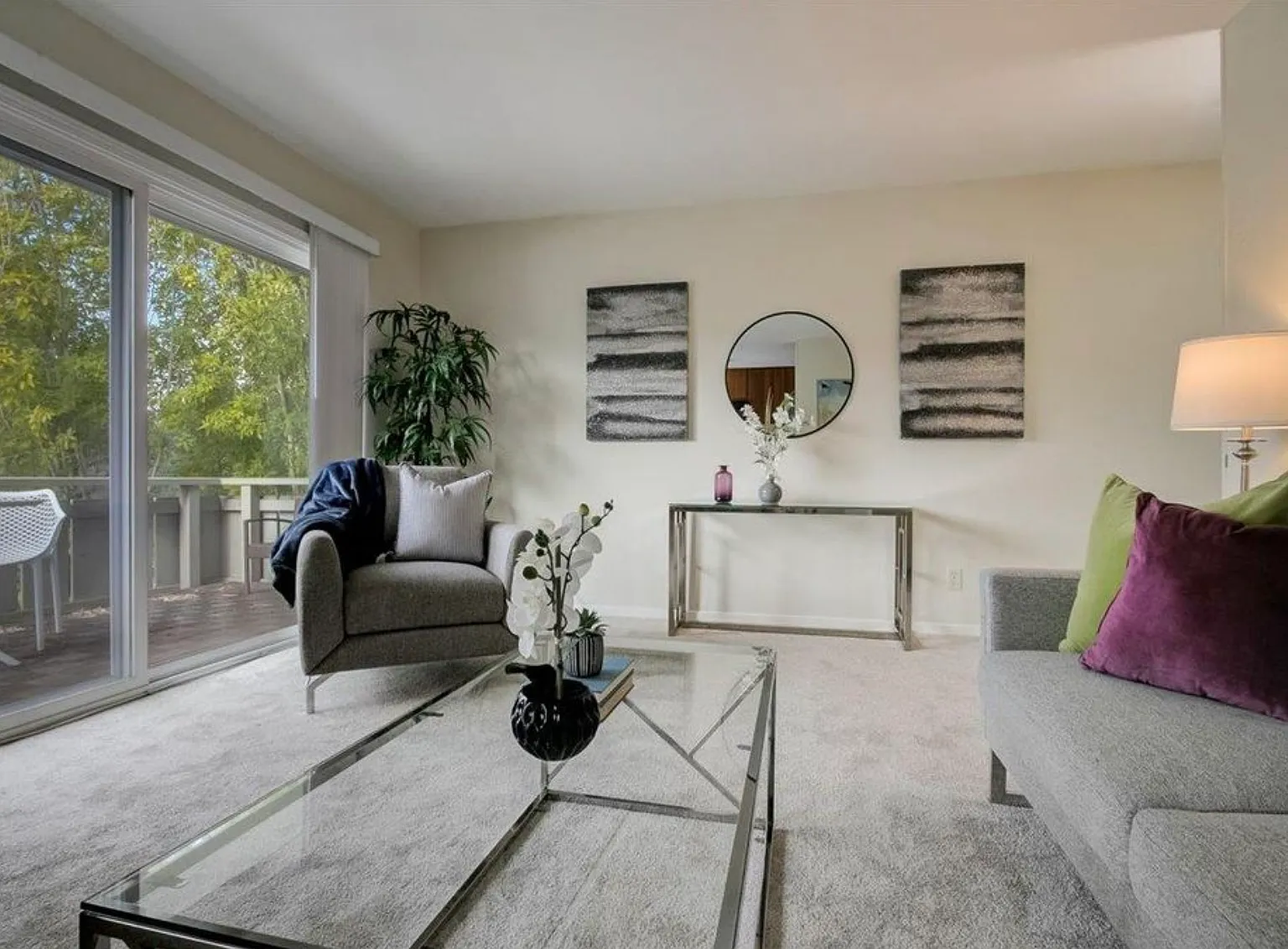1 bed, 551 sqft, $2,600 — Photo 3