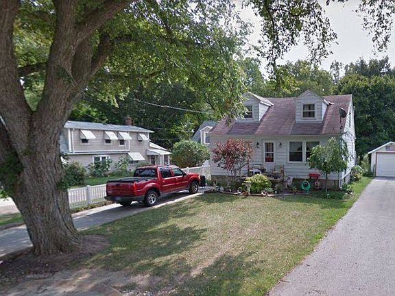 3rd image of 414 Oakland Ave