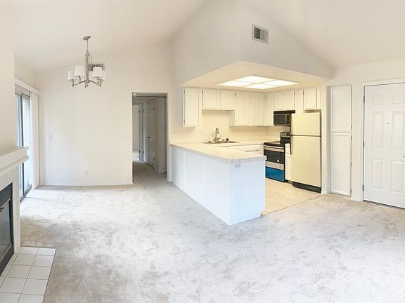 3rd image of 2481 Alveswood Cir