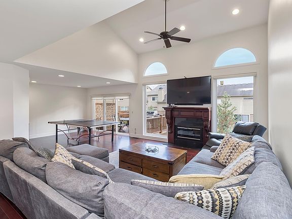 3rd image of 6322 Aspen Ridge Blvd