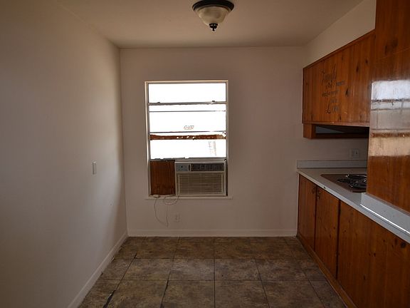 5th image of 1004 S 5th St