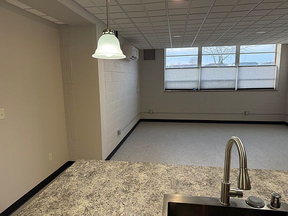 5th image of 3776 E Hammond Ave #7